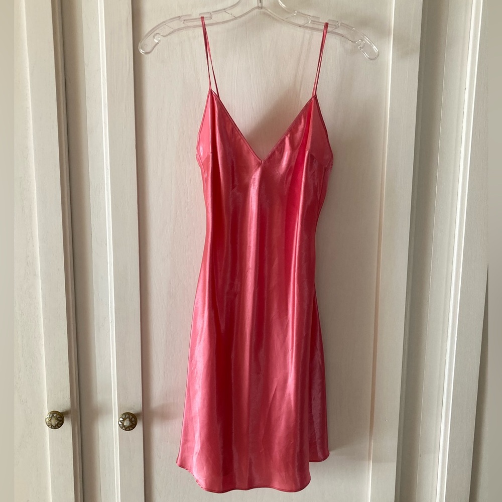 VTG Y2K Laundry By Shelli Segal Hot Pink Satin Slip Dress